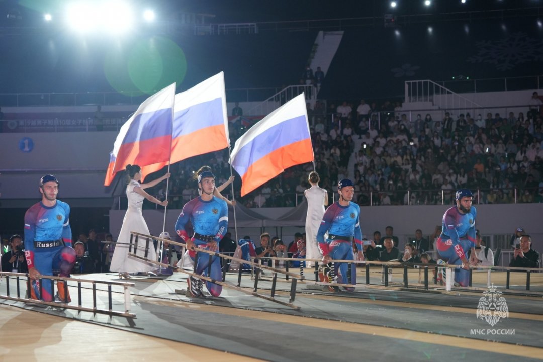 Спортсмены из Подмосковья в составе сборной России участвуют в чемпионате мира по пожарно-спасательному спорту